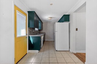 1662 Connally Dr in East Point, GA - Building Photo - Building Photo