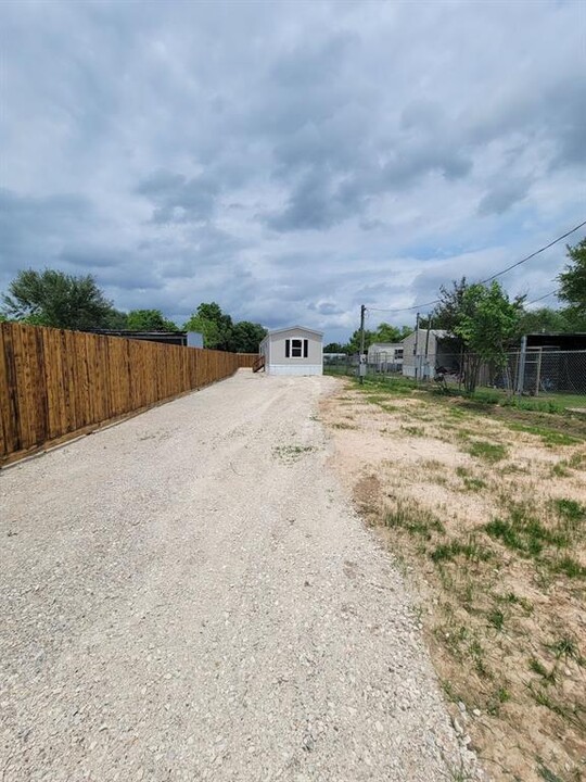 33514 Falcon Spring St in Hockley, TX - Building Photo