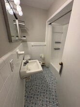 1252 Gatewood Rd in Newport News, VA - Building Photo - Building Photo