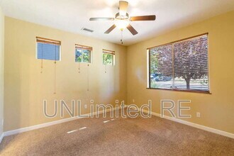 425 E Woodland Dr in Flagstaff, AZ - Building Photo - Building Photo