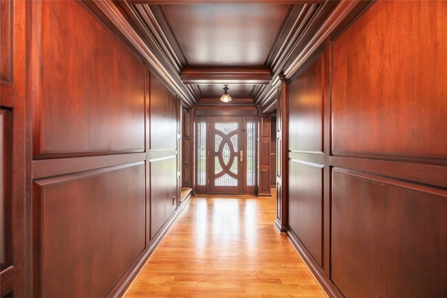property at 4031 Fernwood Dr