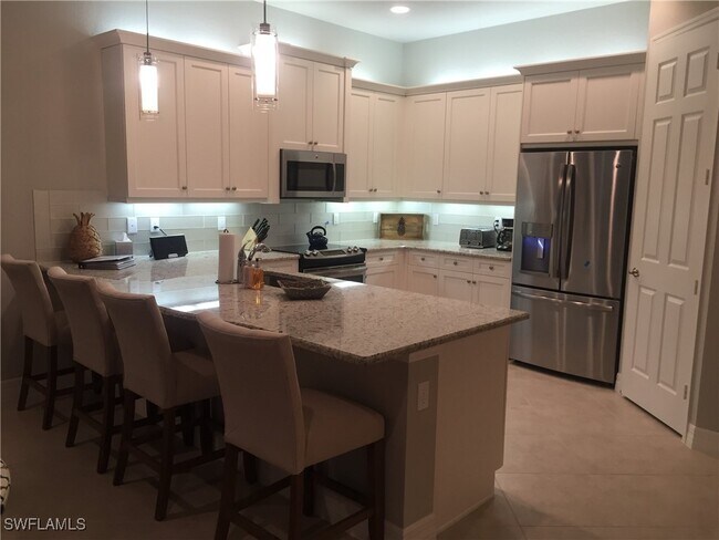 13379 Silktail Dr