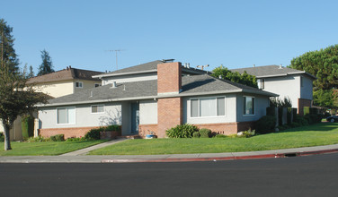 1882 Amelia Way in Santa Clara, CA - Building Photo - Building Photo