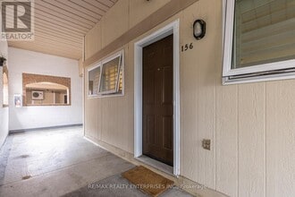 85 Bristol Rd E in Mississauga, ON - Building Photo - Building Photo