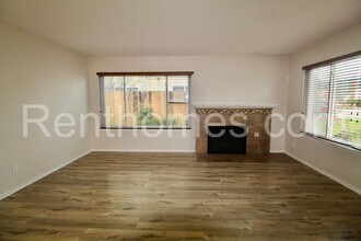 8959 Canis Ln in San Diego, CA - Building Photo - Building Photo