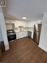 112 Woodpoppy Ct in Kitchener, ON - Building Photo - Building Photo