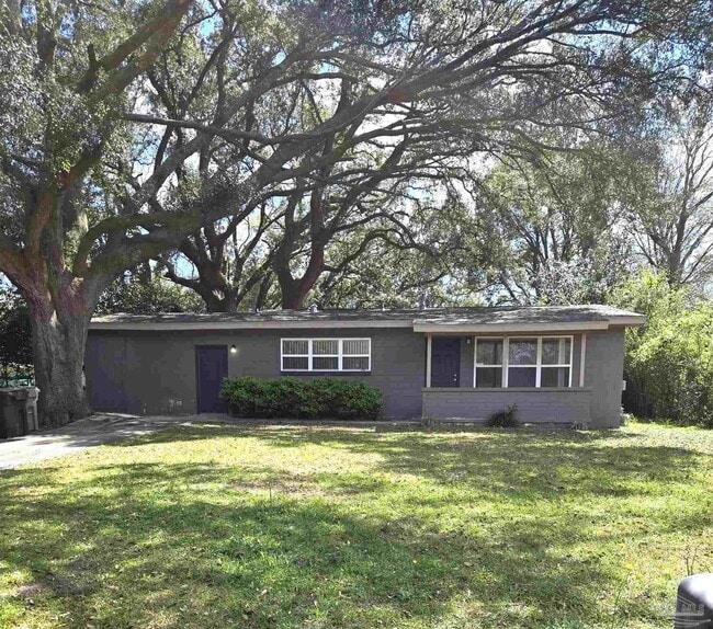 property at 915 Twinbrook Ave