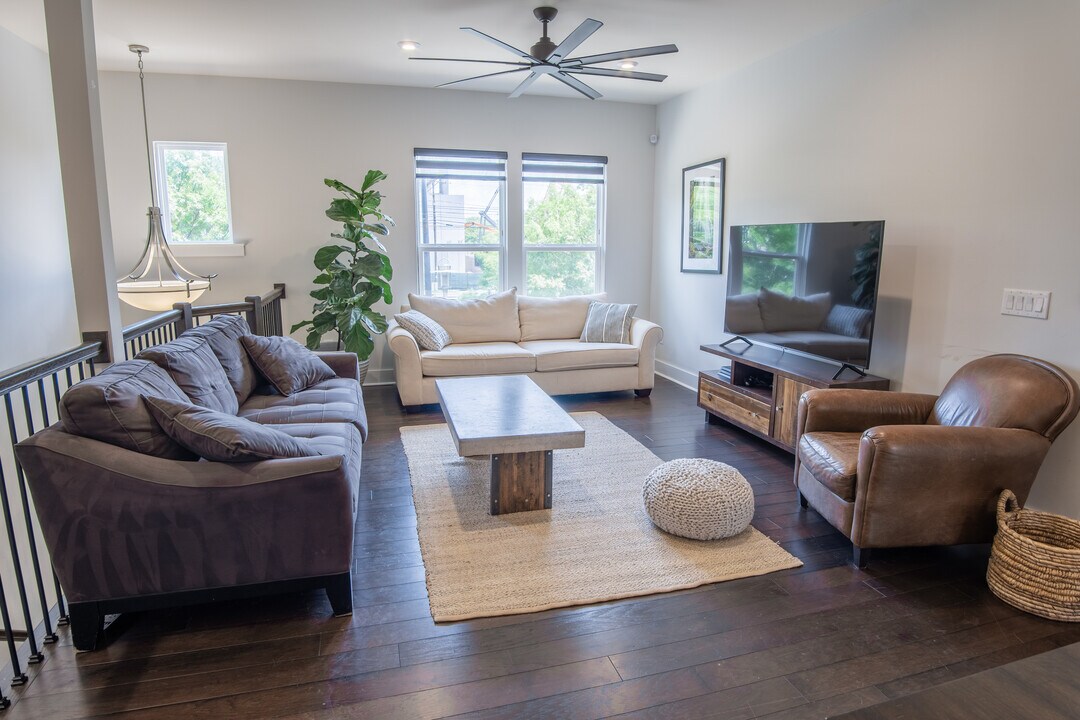 3826 Sky Haven Dr in Charlotte, NC - Building Photo