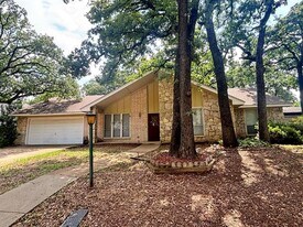 2107 Botts Dr in Arlington, TX - Building Photo