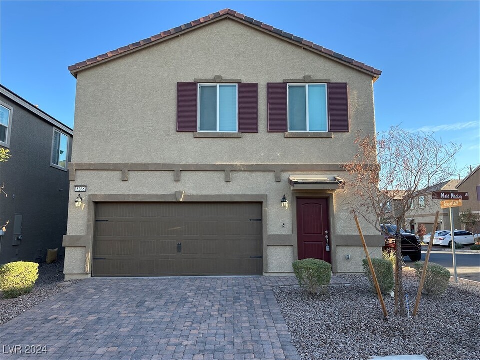 5268 Maid Marian Ln in Las Vegas, NV - Building Photo