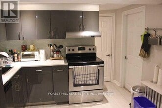 67 Brunswick Ave in Toronto, ON - Building Photo - Building Photo