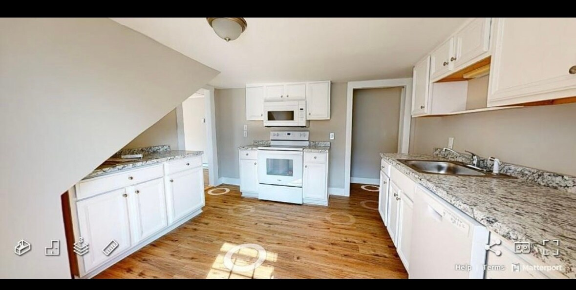 268 Locust St, Unit 3 in Fall River, MA - Foto de edificio