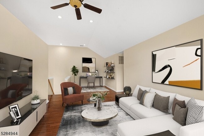 77 Williamson Ct in Bridgewater, NJ - Building Photo - Building Photo