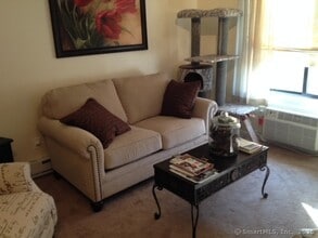 5 D Pineview Dr in Branford, CT - Building Photo - Building Photo