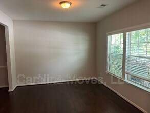 14 Chadmore St in Simpsonville, SC - Foto de edificio - Building Photo