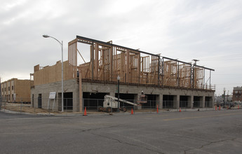 Building B in Bakersfield, CA - Foto de edificio - Building Photo