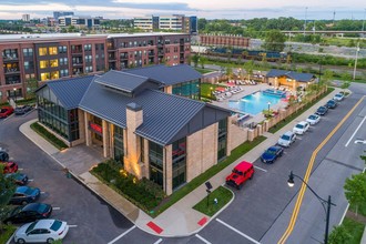 Apartments at the Yard in Grandview Heights, OH - Foto de edificio - Building Photo