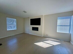 416 Adams St in Ottawa, IL - Building Photo - Building Photo