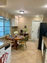 2406 Strait Ln in Houston, TX - Building Photo - Building Photo