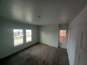 75 Waverly St in Highland Park, MI - Building Photo - Building Photo