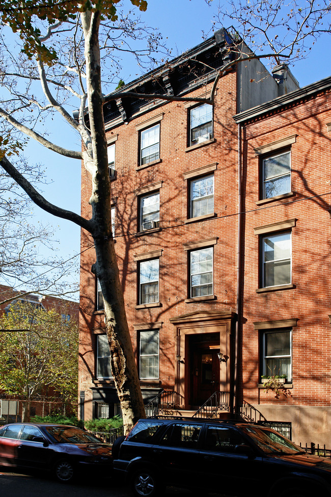 312 Hicks St in Brooklyn, NY - Foto de edificio - Building Photo