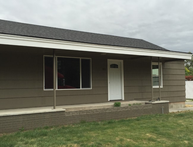 property at 1123 Marshall Ave