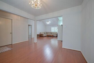 6607 Bayou Crest Dr in Houston, TX - Building Photo - Building Photo