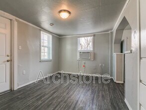 1233 N Grand Blvd in Oklahoma City, OK - Building Photo - Building Photo