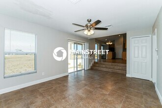 1002 SW 4th Ave in Cape Coral, FL - Building Photo - Building Photo