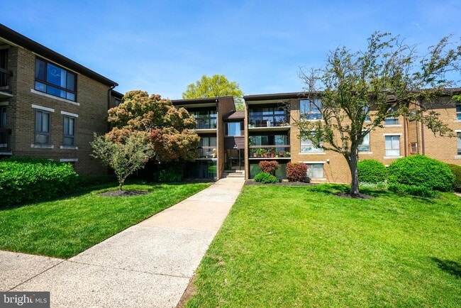 property at 543 Florida Ave