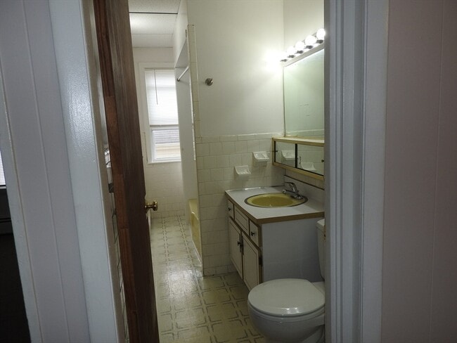 91 Cote Ave in Woonsocket, RI - Building Photo - Building Photo