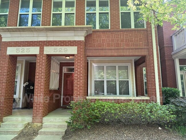 property at 529 E 9th St