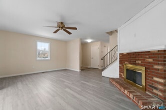 24 Nature View Trail in Bethel, CT - Building Photo - Building Photo