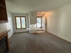 1603 Geske Rd in Chaska, MN - Building Photo - Building Photo