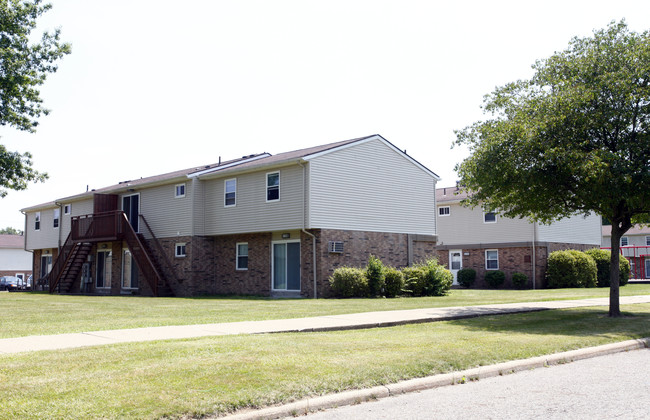 Warren Heights in Warren, OH - Foto de edificio - Building Photo