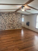 400 W Elm St in Morrisville, MO - Building Photo - Building Photo