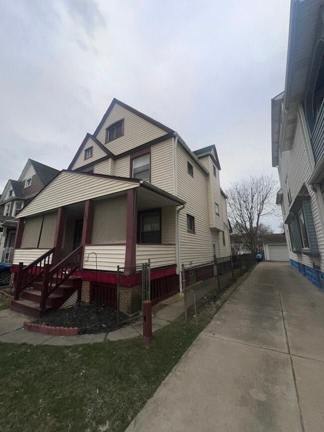property at 536 E 123rd St