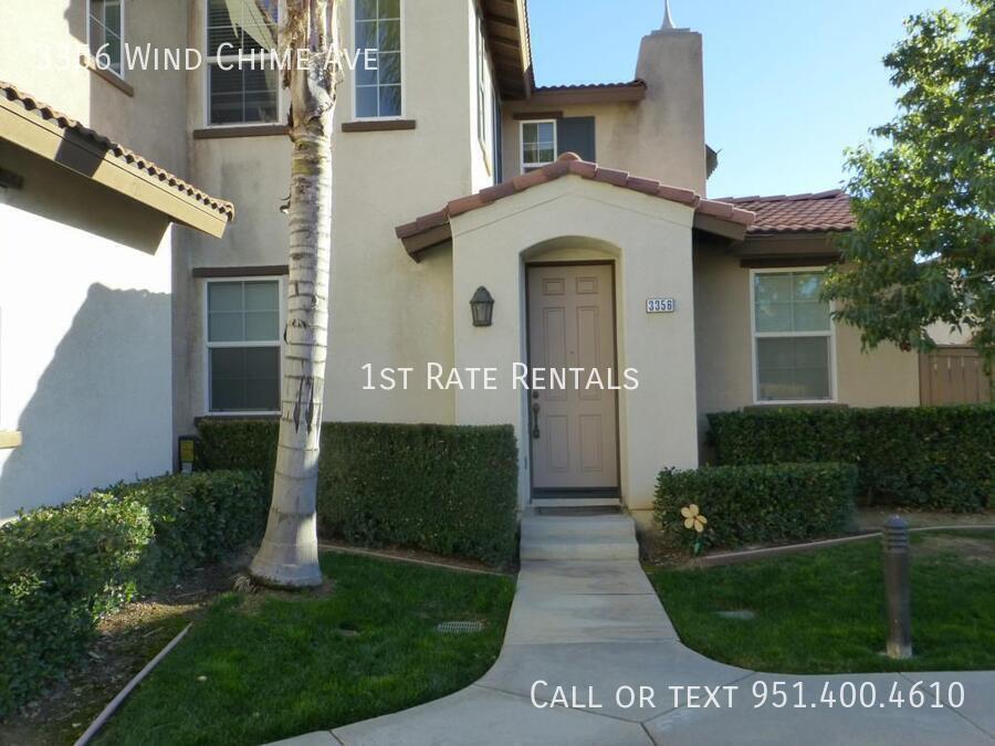 3356 Wind Chime Ln in Perris, CA - Foto de edificio