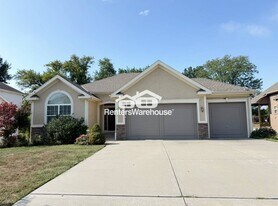 1211 NW 94th St in Kansas City, MO - Building Photo