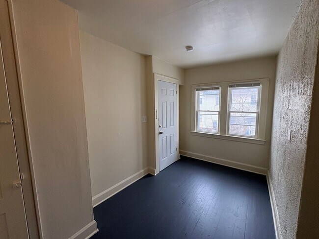 378 E 156th St in Cleveland, OH - Building Photo - Building Photo