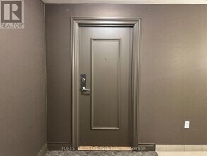 35 Saranac Blvd in Toronto, ON - Building Photo - Building Photo