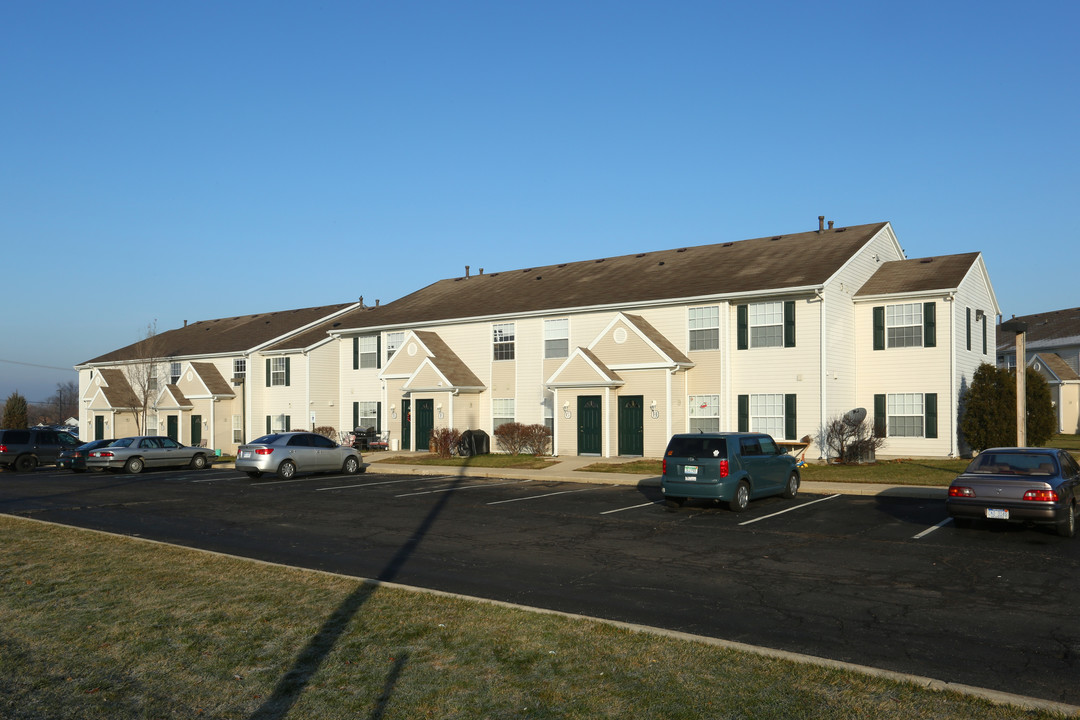 Four Seasons in Adrian, MI - Foto de edificio