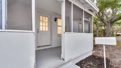 1501 5th St S in St. Petersburg, FL - Building Photo - Building Photo