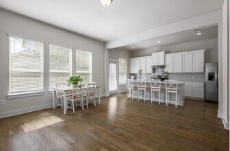 13501 Metric Blvd in Austin, TX - Building Photo - Building Photo