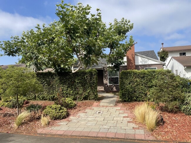 property at 3548 Military Ave