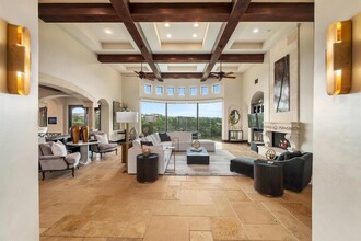 219 Canyon Turn Trail in Lakeway, TX - Building Photo - Building Photo