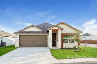 5504 Shasta Pl in Saint Hedwig, TX - Building Photo