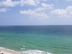 1950 S Ocean Dr, Unit 12D in Hallandale Beach, FL - Building Photo