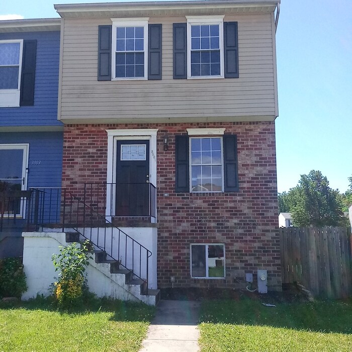 3901 Cutty Sark Rd in Middle River, MD - Building Photo