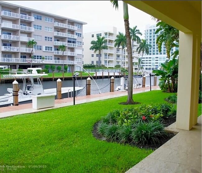 2881 NE 32nd St, Unit 118 in Fort Lauderdale, FL - Building Photo - Building Photo
